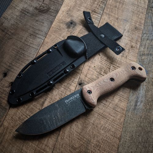 Best Knives For Backpacking and Hikinhg