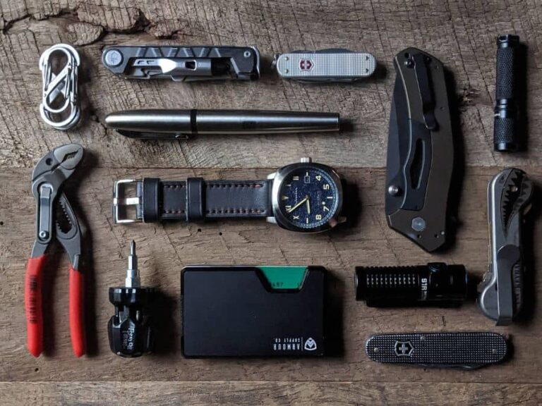 What Are EDC Essentials – The Must Have List For Everyday Carry